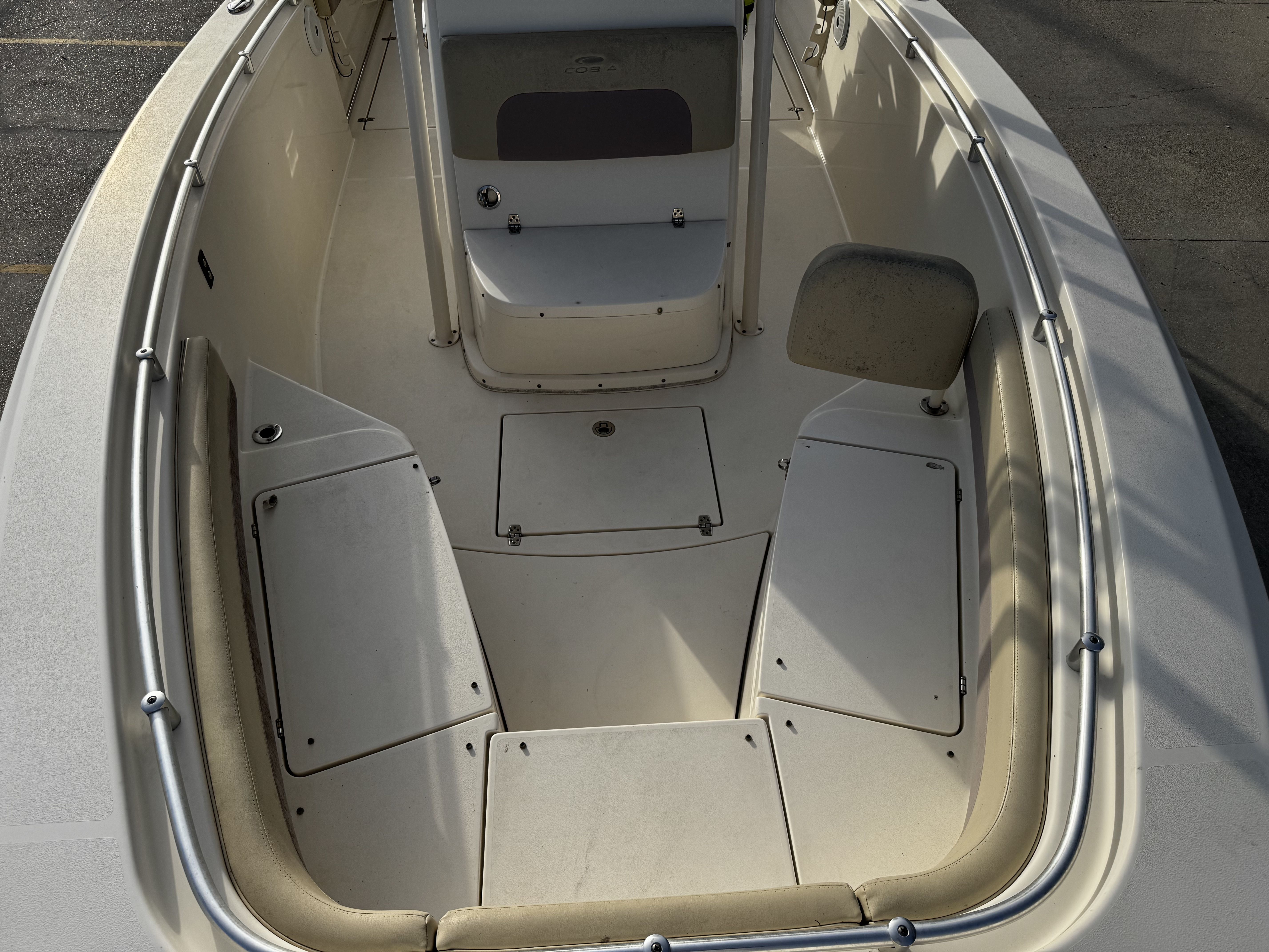 2017 Cobia 277 Center Console - 15