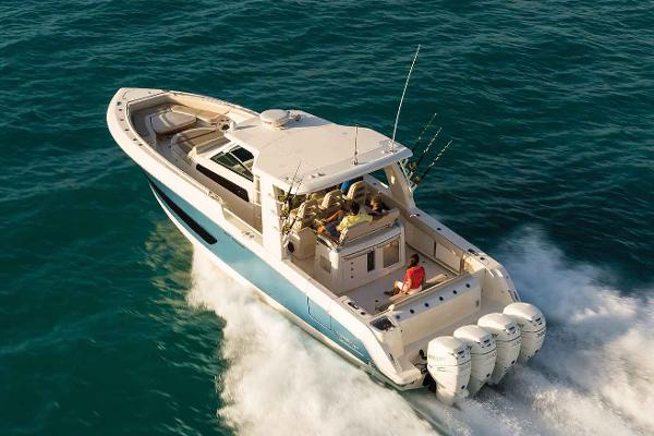 Manufacturer Provided Image: 2020 Boston Whaler 420 Outrage cruising on open water.