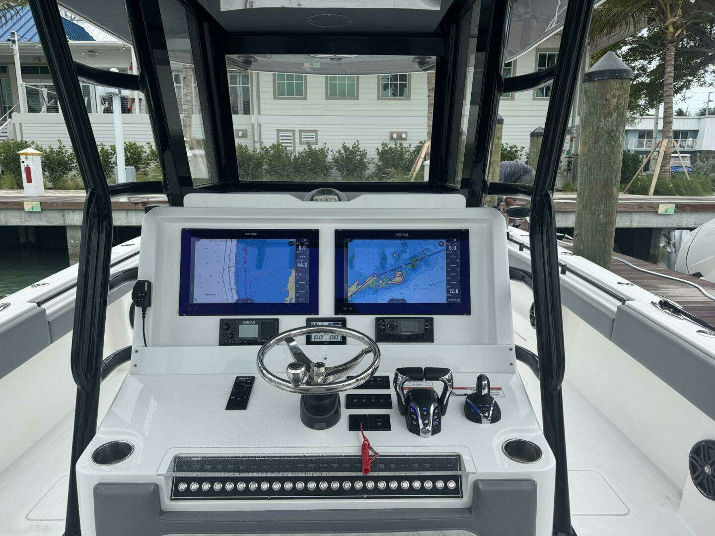 2025 Invincible 35 Catamaran - Image 9