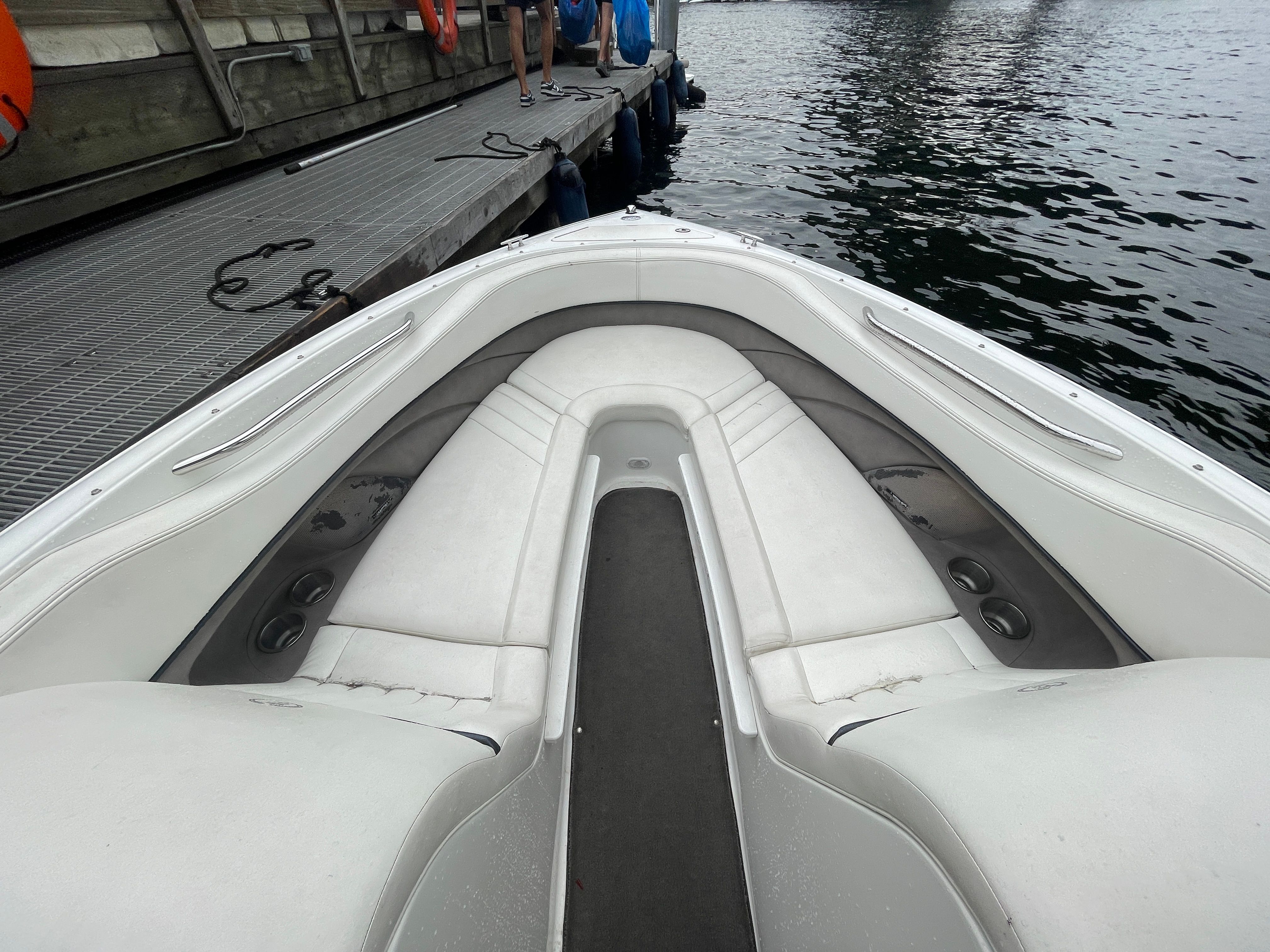 2004 Cobalt 262 - 14