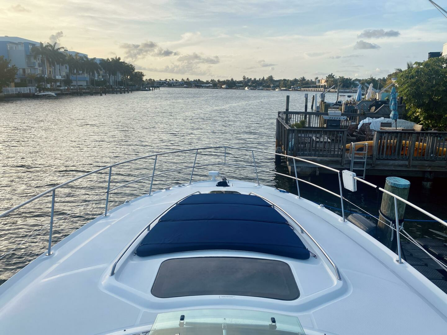 2005 Sea Ray 420 Sundancer - Image 31