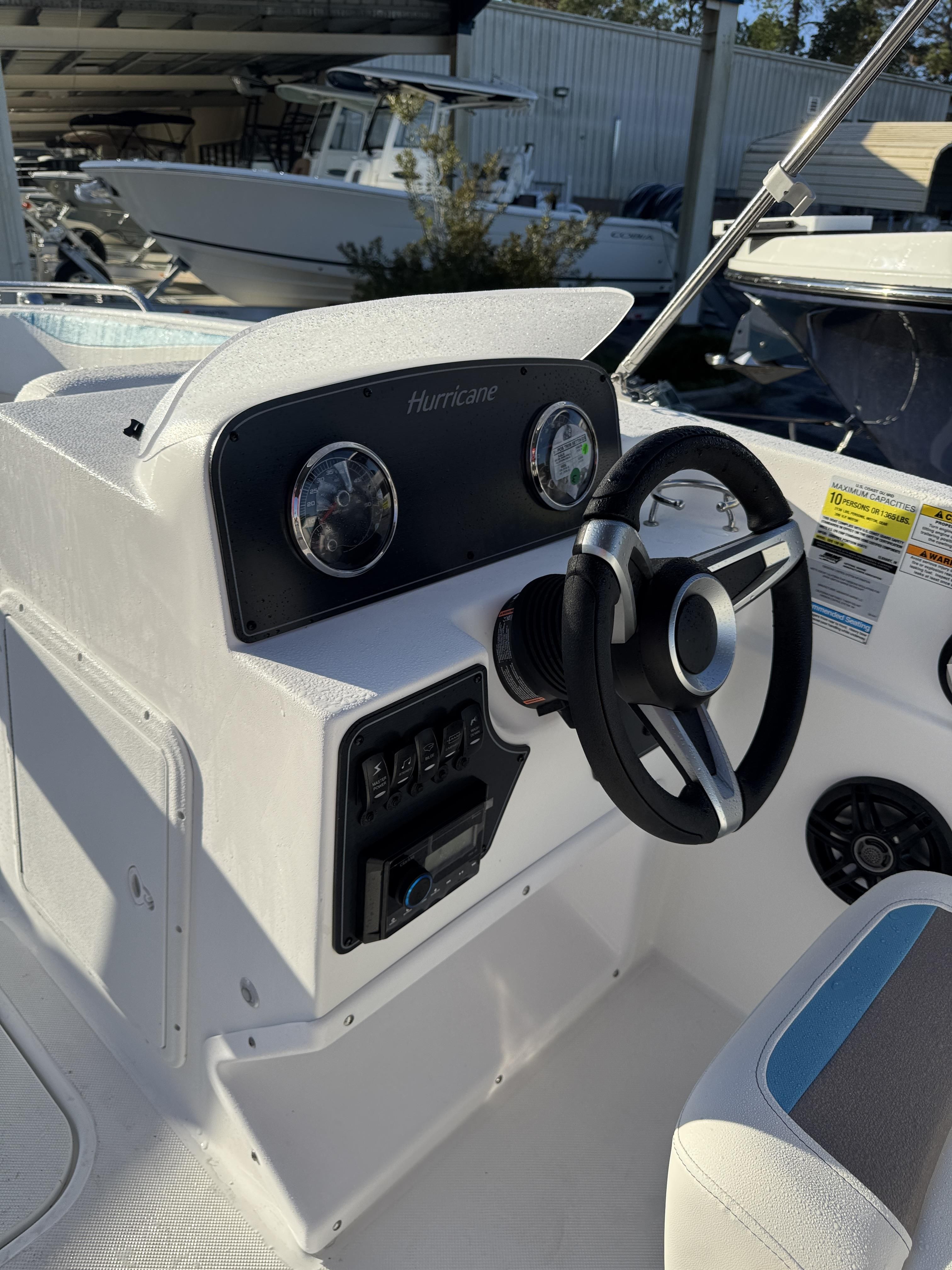 2026 Hurricane SunDeck Sport 188 OB - 25