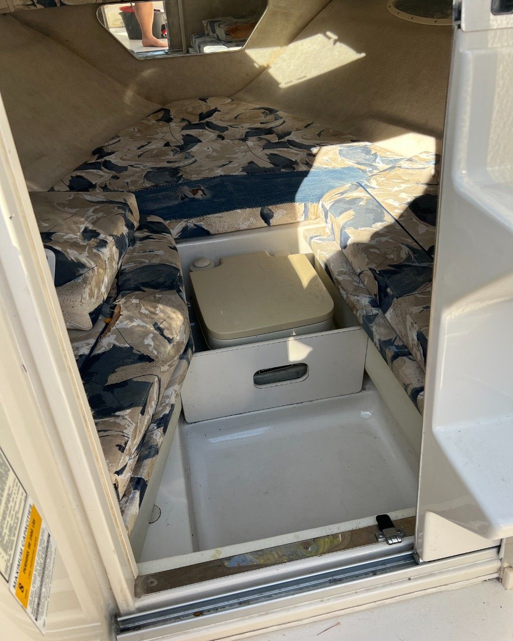 1999 Sea Ray 230 Overnighter - 74