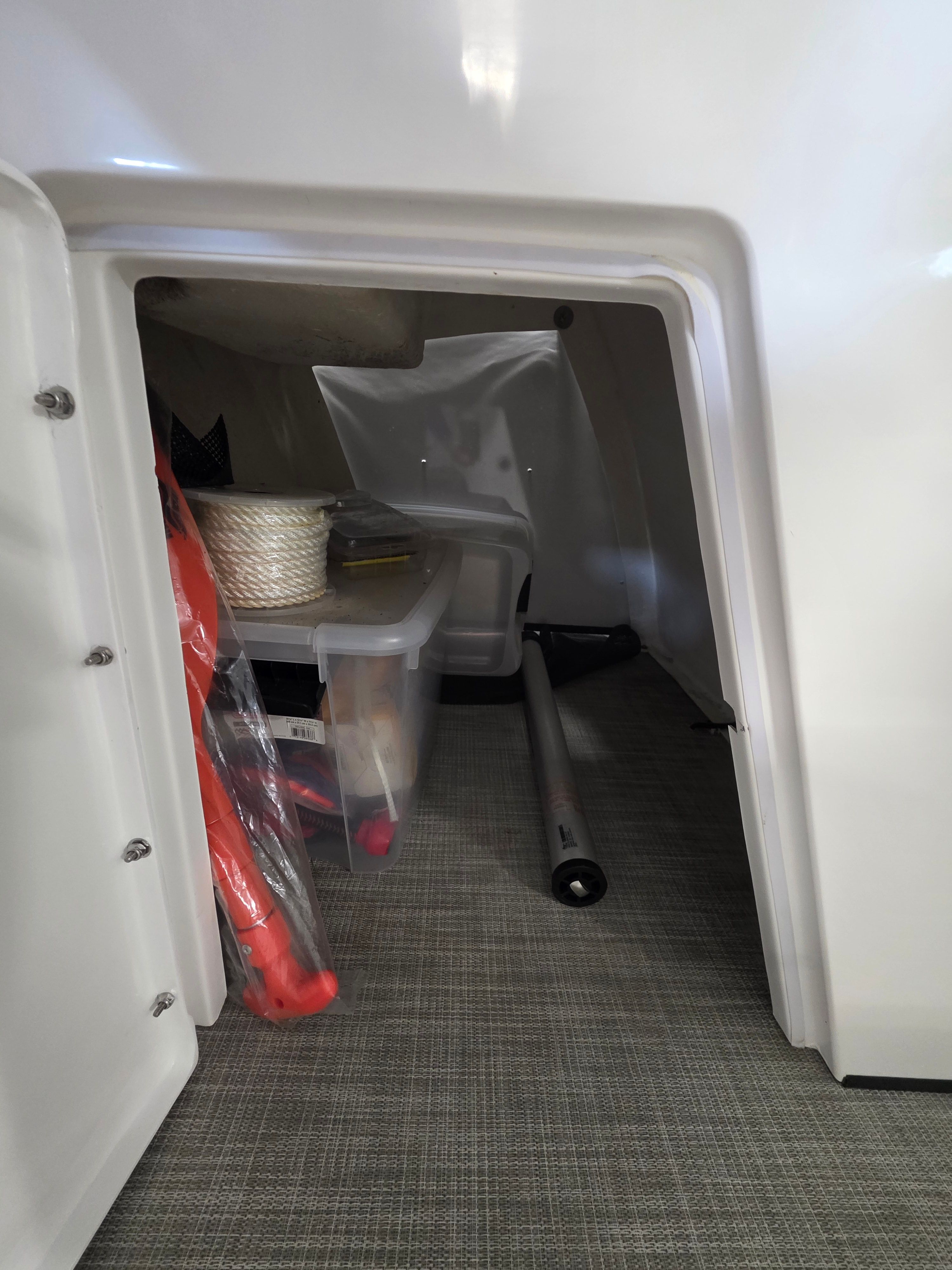 Storage compartment in Montara SURF BOSS 25 boat, year 2021.