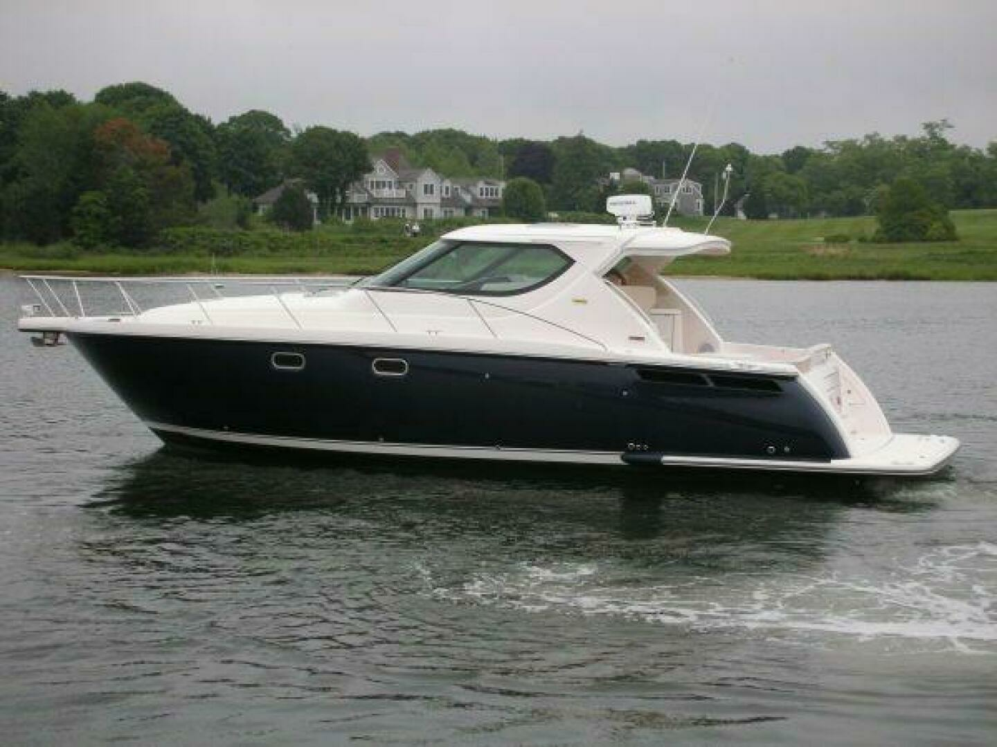 2009 Tiara Yachts 4300 Sovran - Image 53
