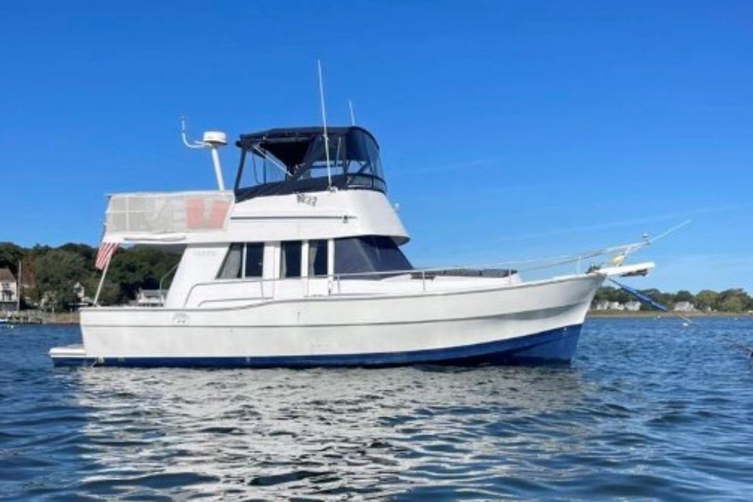 1998 Mainship 350 Trawler