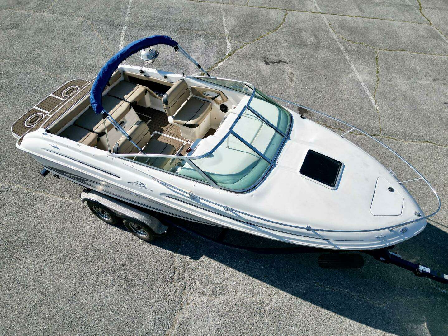 1999 Sea Ray 215 Express Cruiser - Image 8