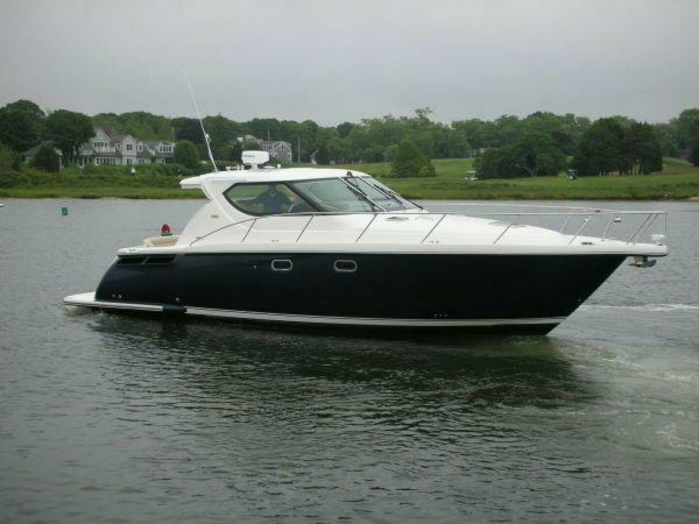 2009 Tiara Yachts 4300 Sovran - Image 52