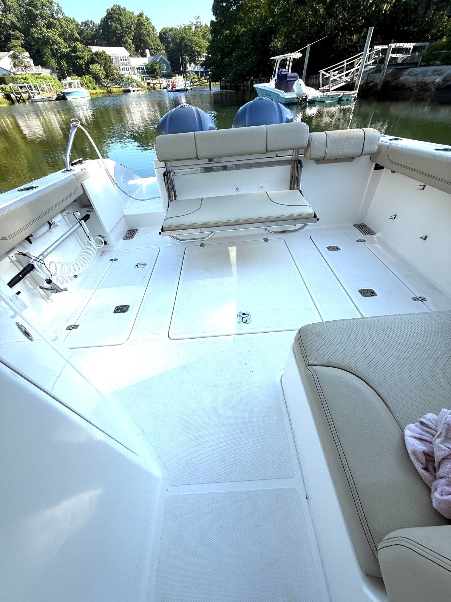 2017 Pursuit DC 295 Dual Console - 5