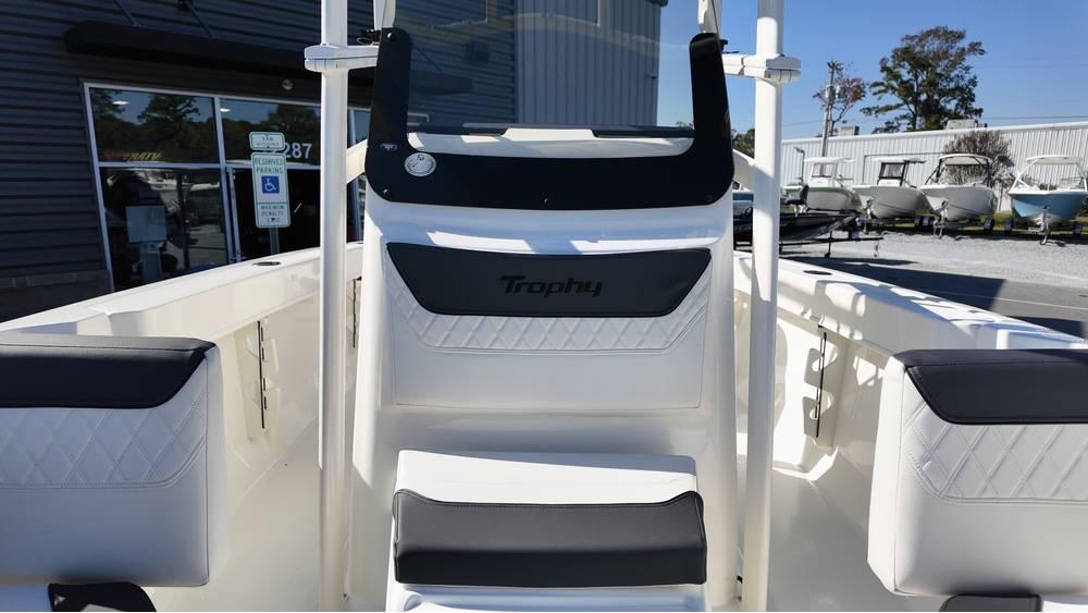 2025 Bayliner Trophy 20 boat interior with seating and console.