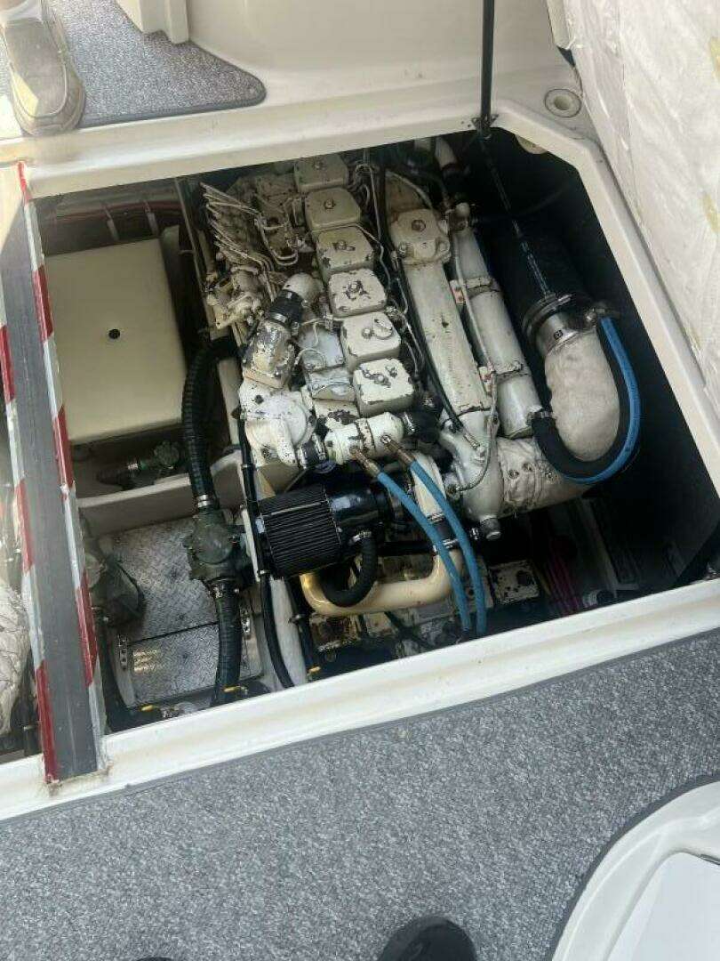 1999 Maxum 4100 - Image 30