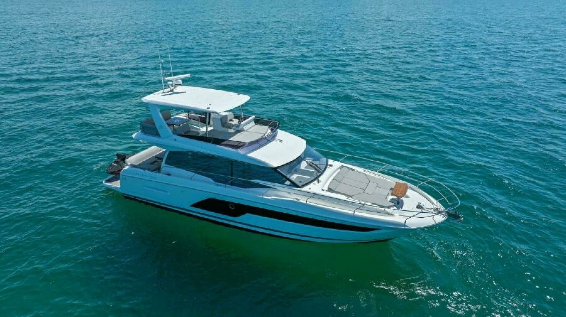 2022 Prestige 590 Flybridge - Image 60