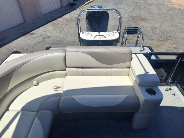 2026 Tahoe LTZ Elite Windshield 23 FT - 14