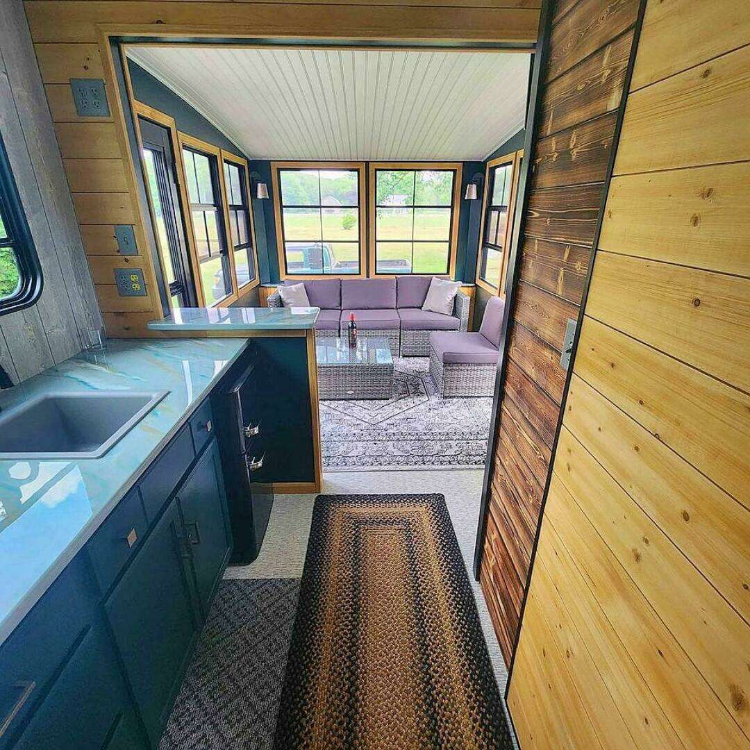 2023 Custom 25 Hadlee Houseboat - Image 13