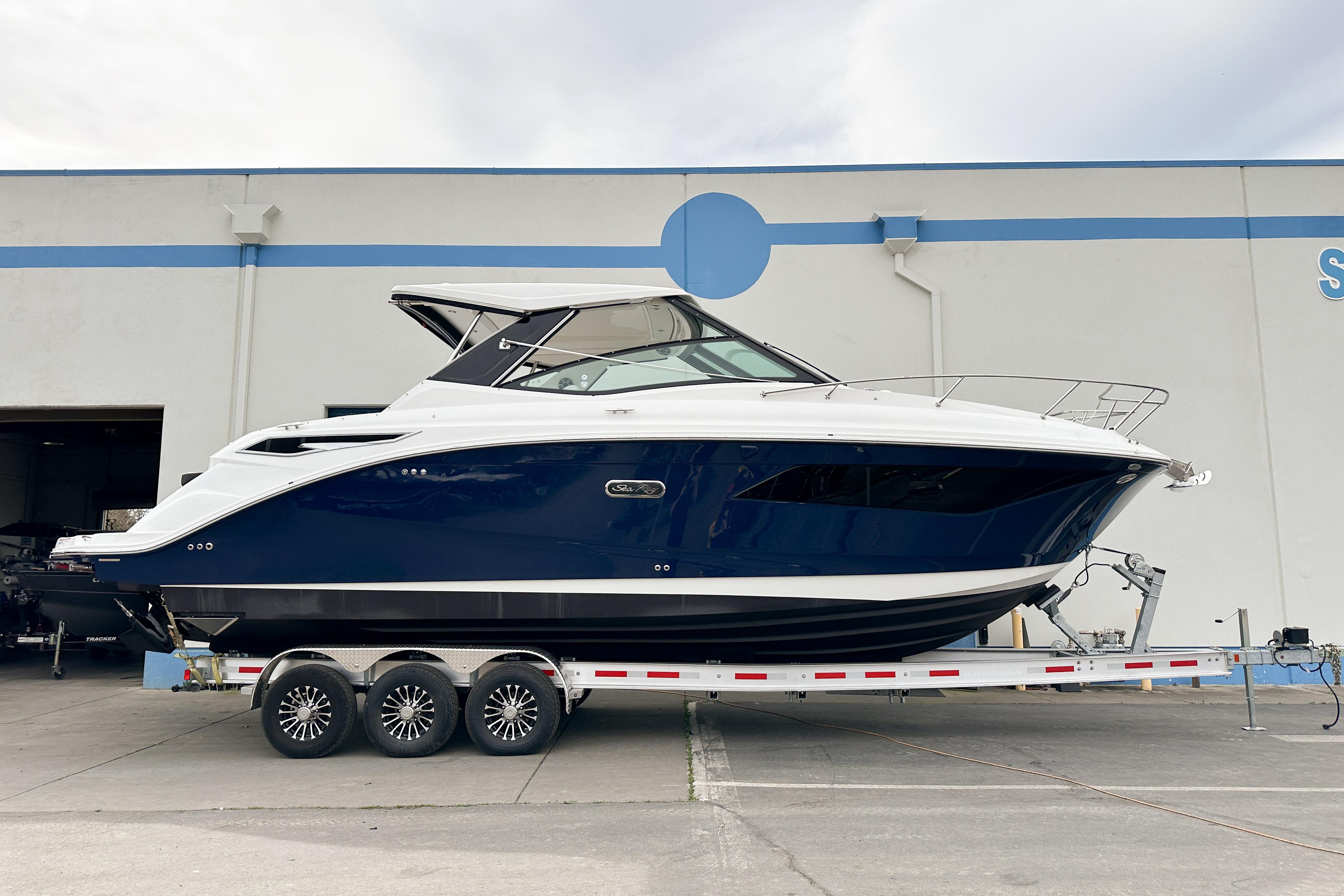 2026 Sea Ray Sundancer 320