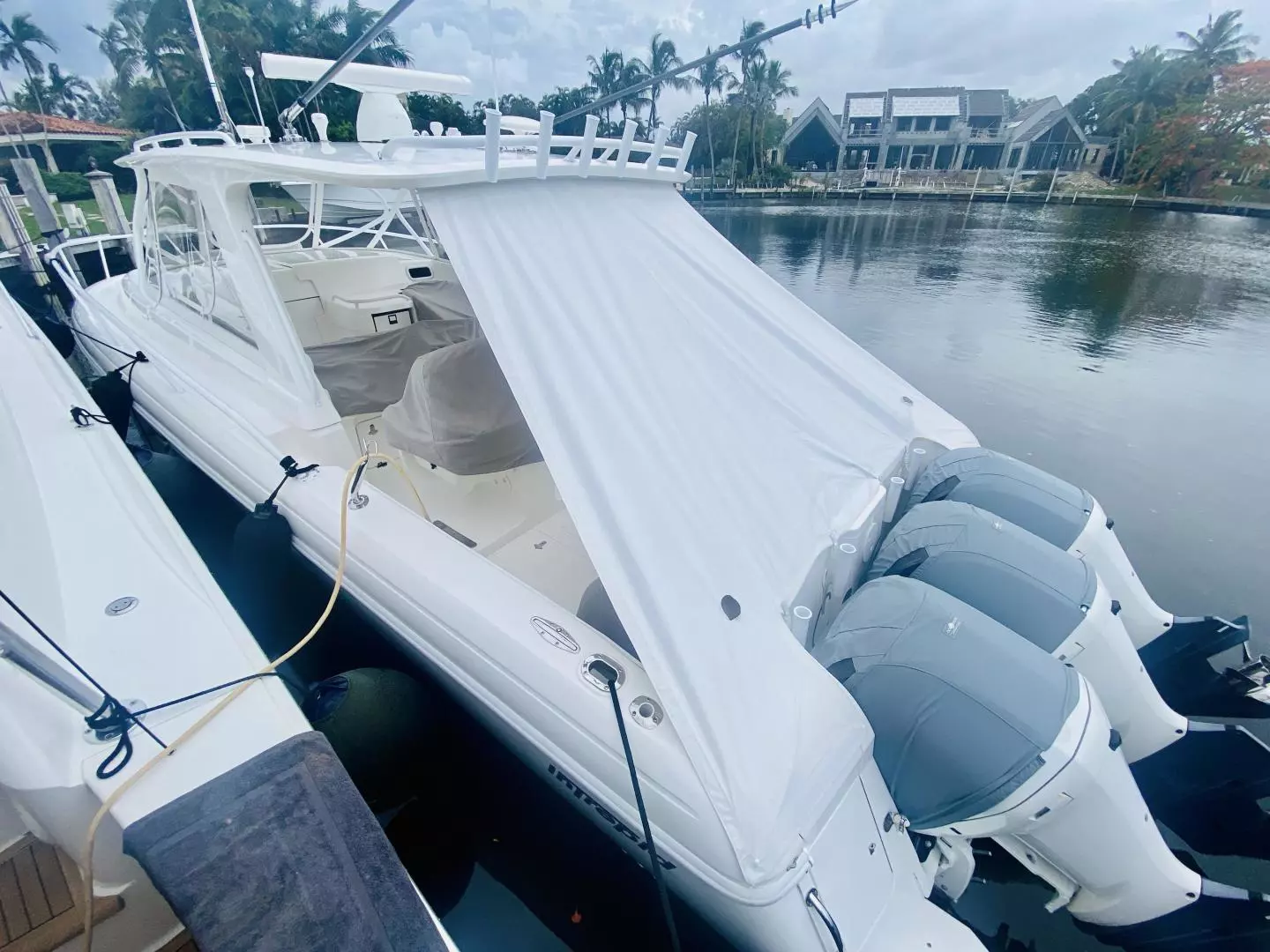 2008 Intrepid 390 Sport Yacht - Image 3