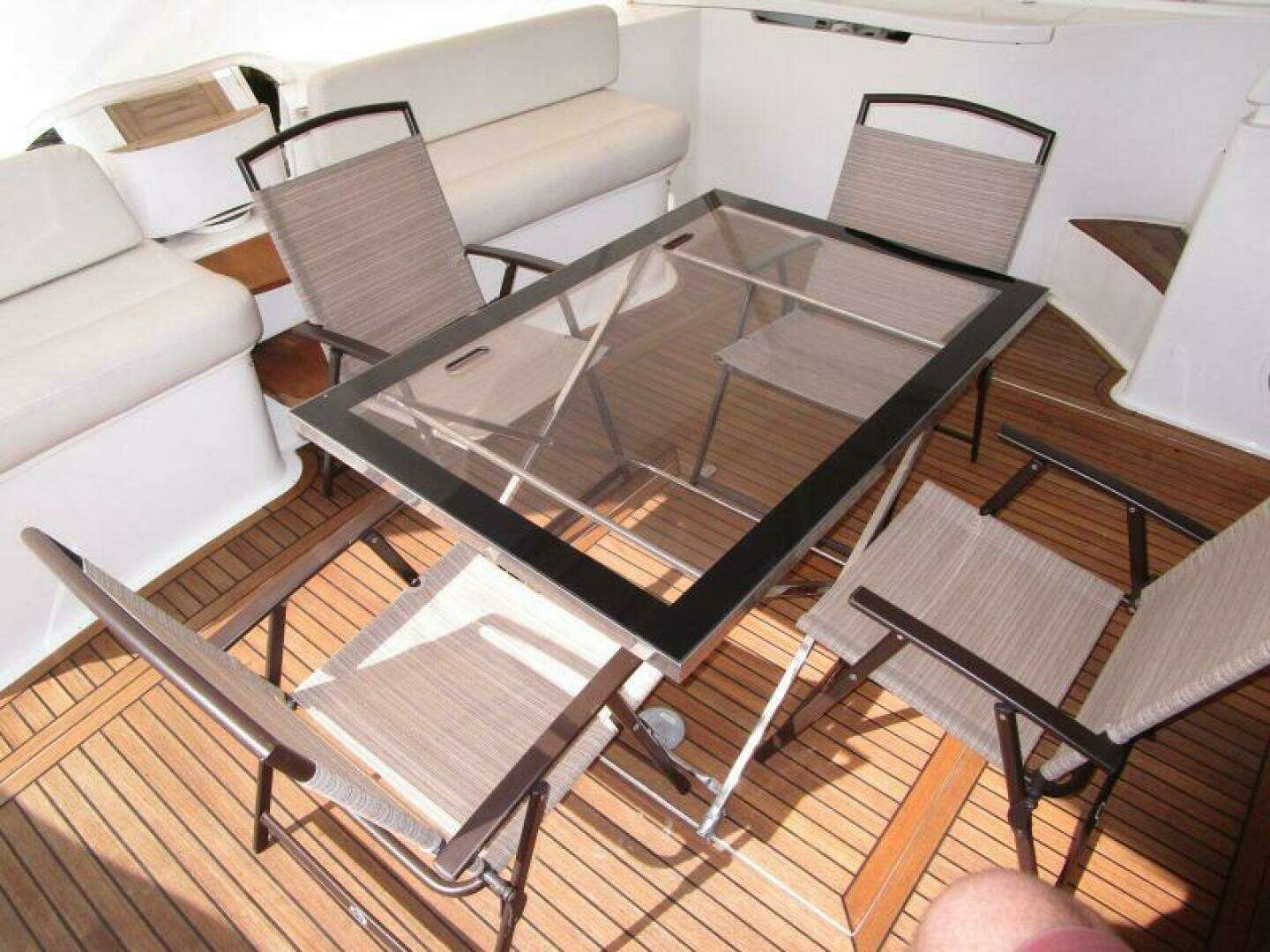 2003 Ferretti Yachts 590 Motor Yacht - Image 37