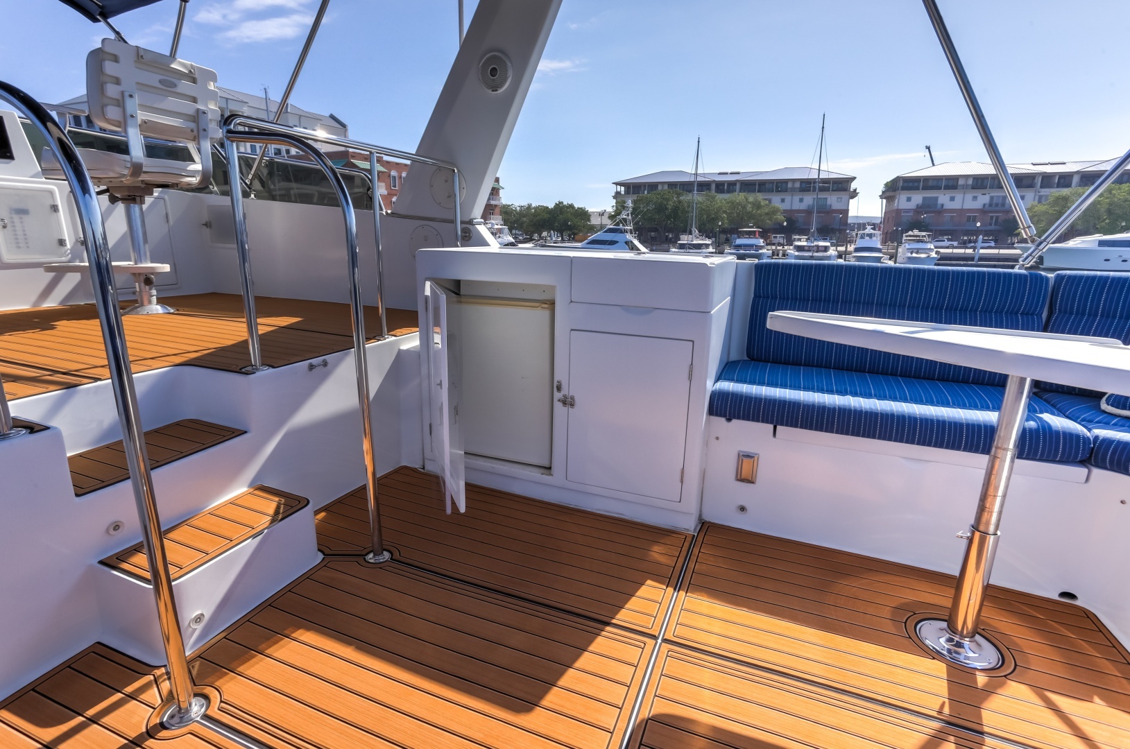 2003 Jefferson 57 Pilothouse - Image 34