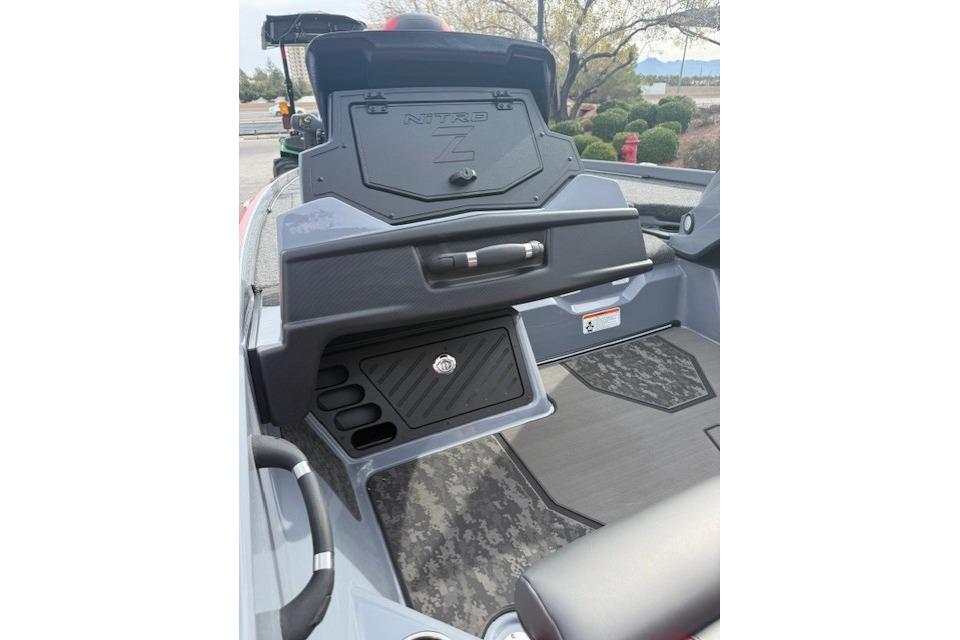 2026 Nitro Z21 XL boat interior with storage compartments and sleek design.