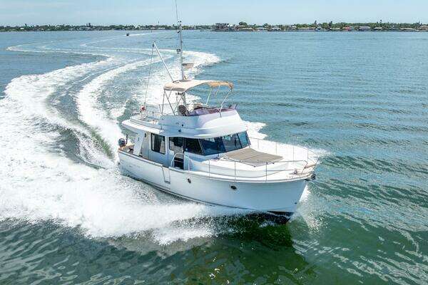 2015 Beneteau Swift Trawler 34