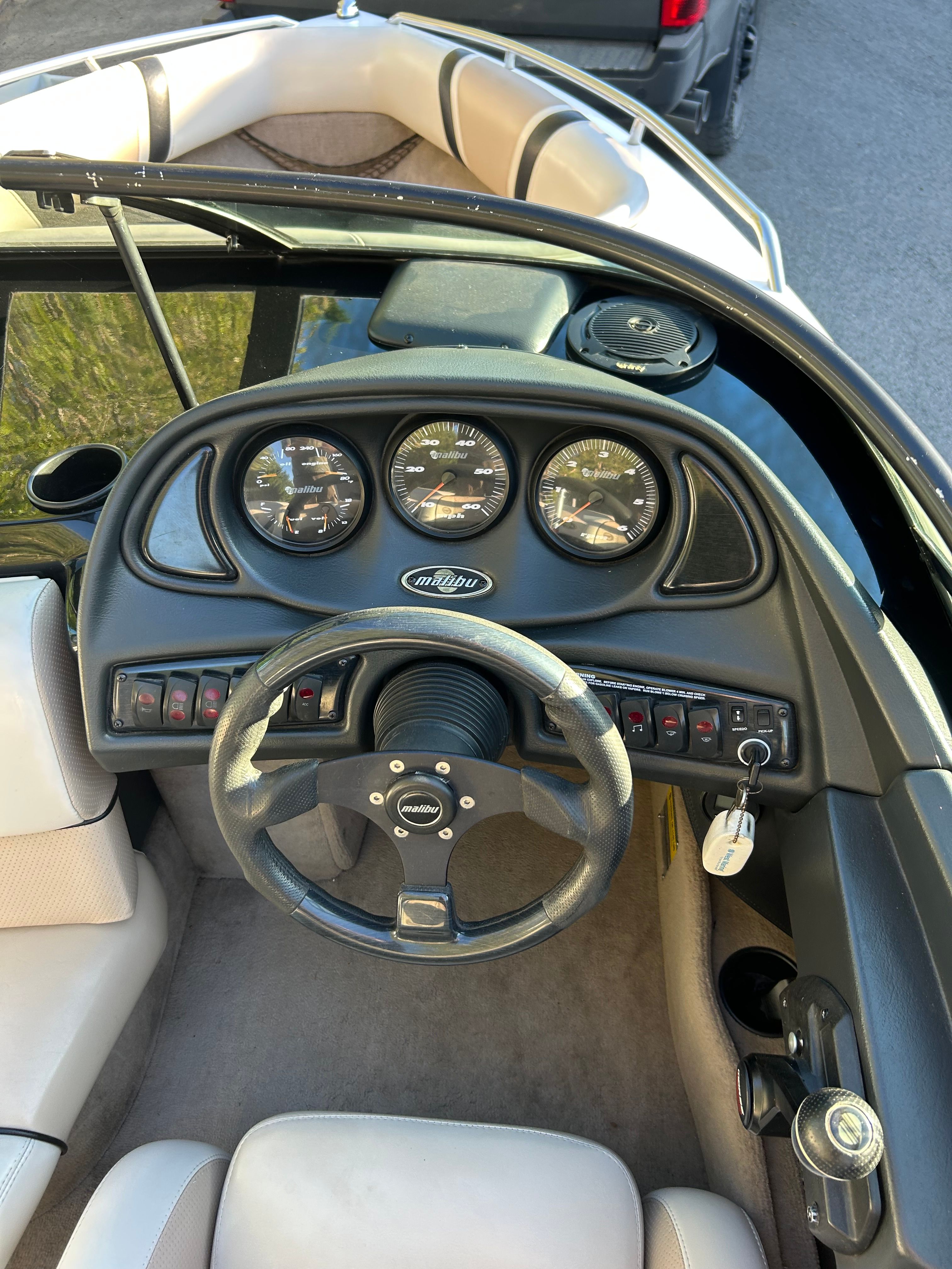 2001 Malibu Response LX - 7