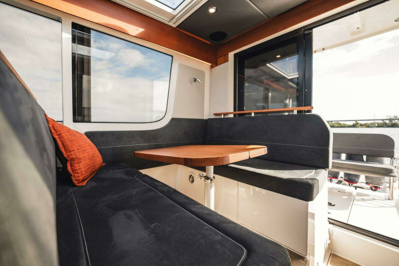 2021 Nimbus C-11 - Image 6