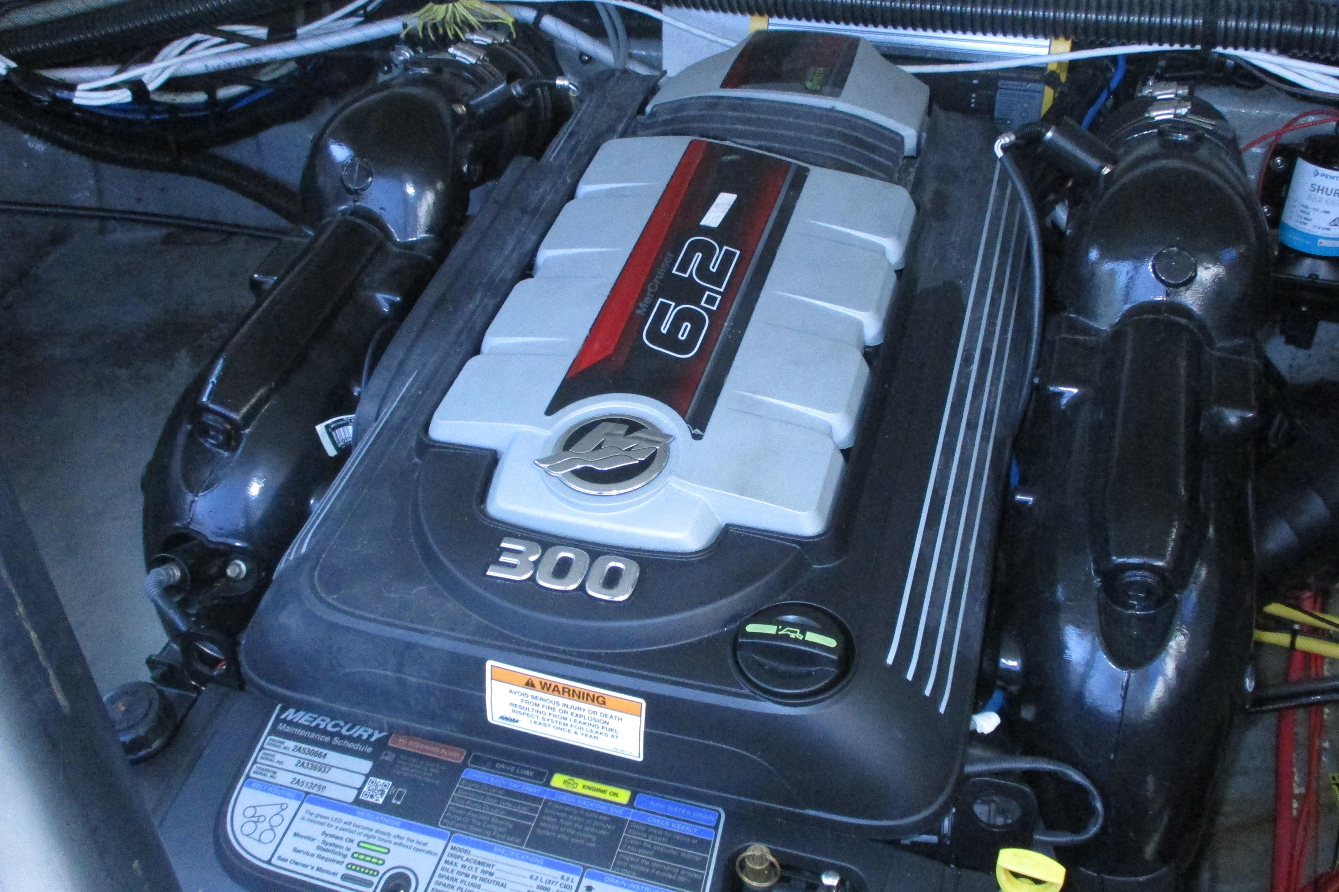 2017 Crownline 255 SS boat engine, featuring a 6.2-liter Mercury 300 horsepower motor.
