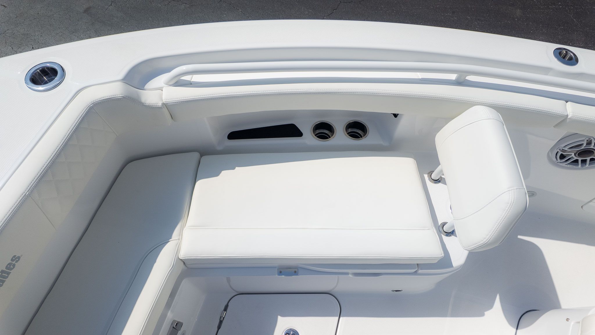 2026 Everglades 285 Center Console - 21