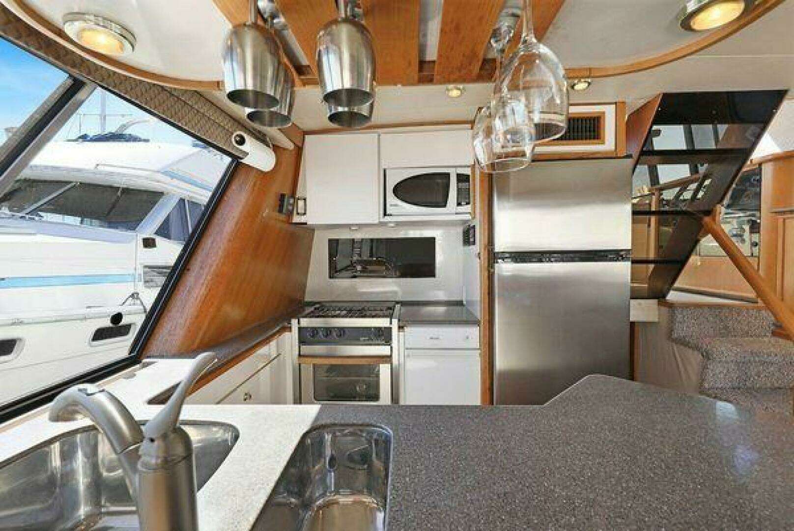 1998 Bayliner 4788 - Image 15