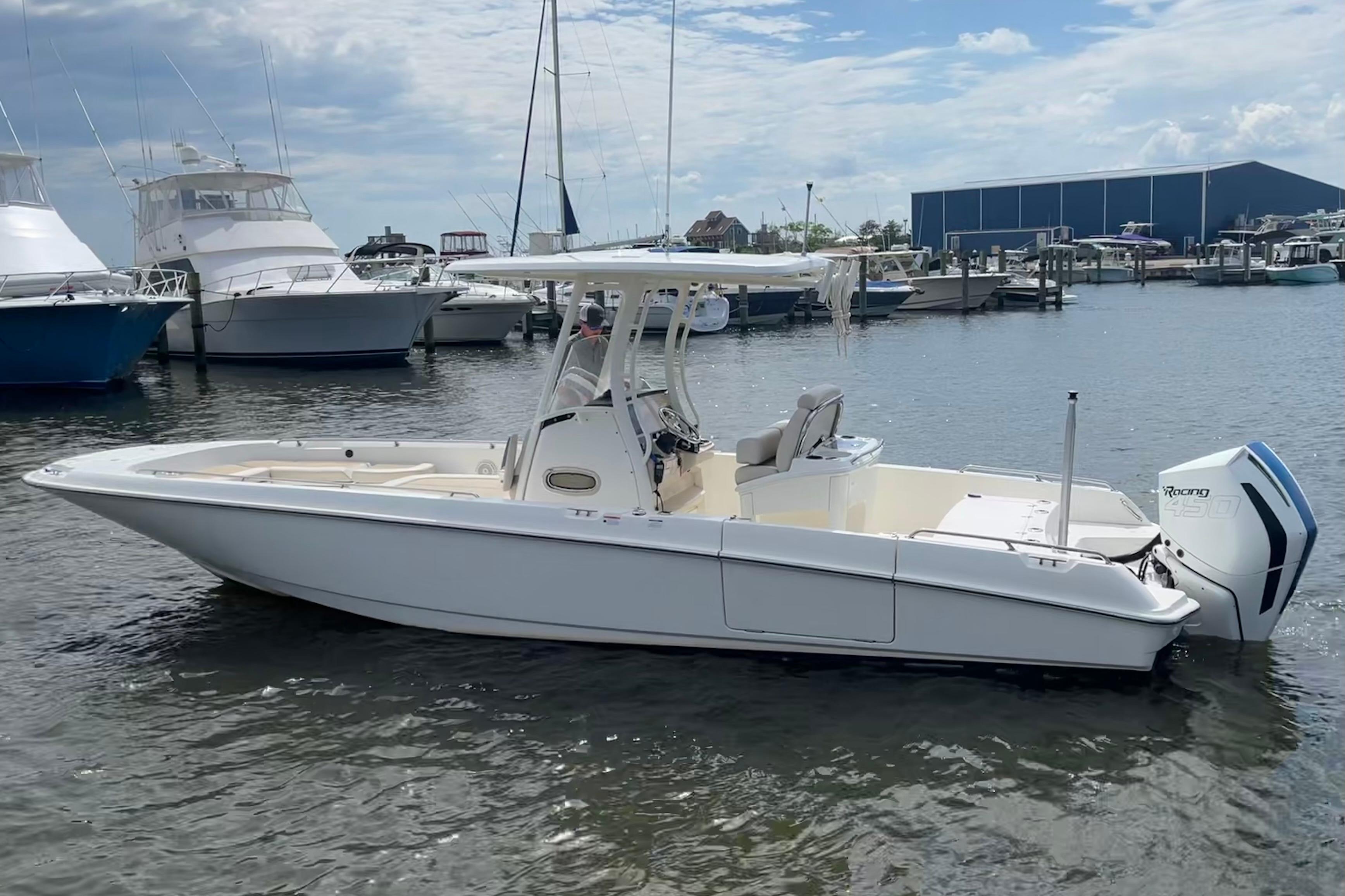 2020 Boston Whaler 270 Dauntless