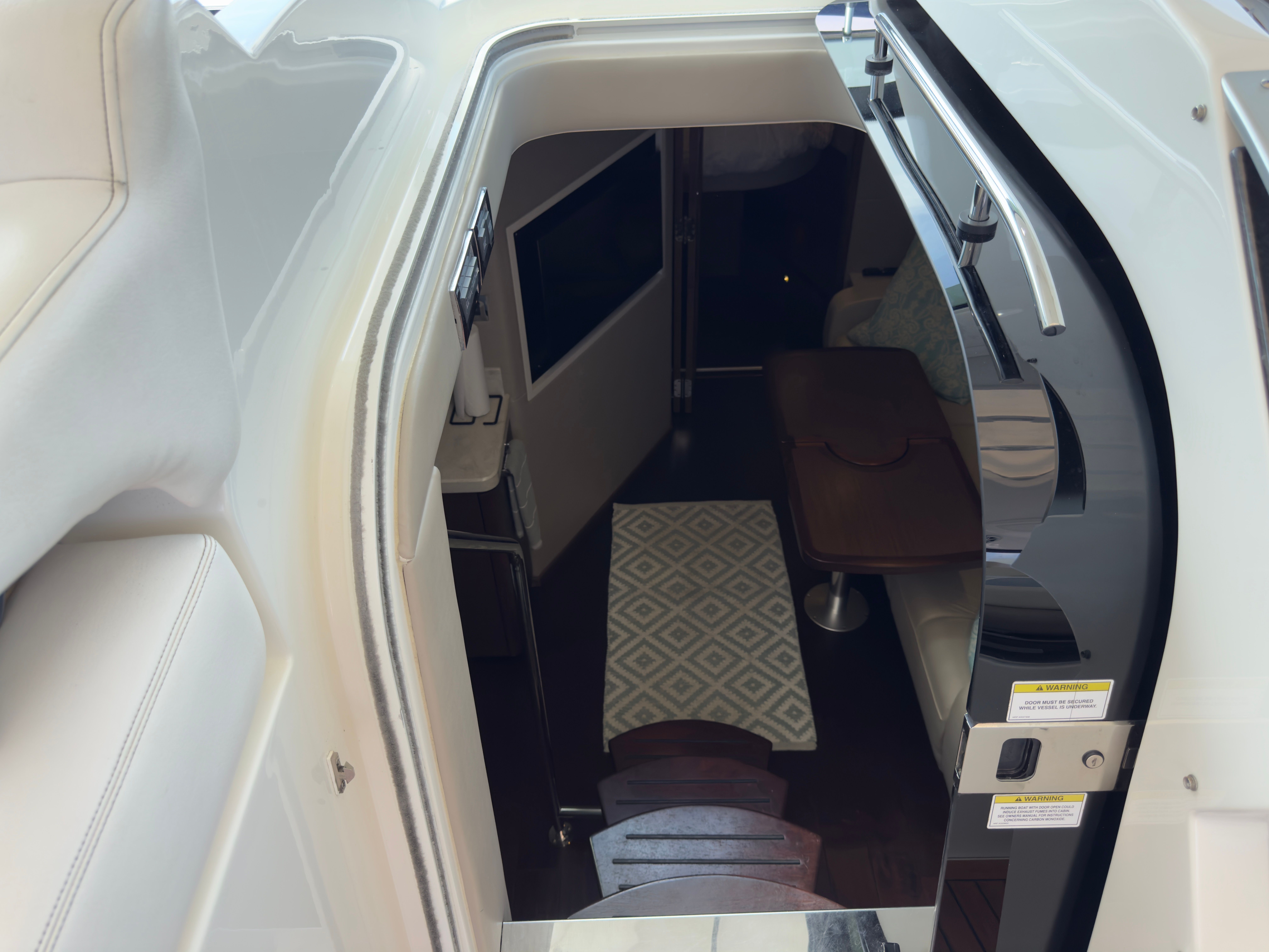 2014 Sea Ray 410 Sundancer - 58