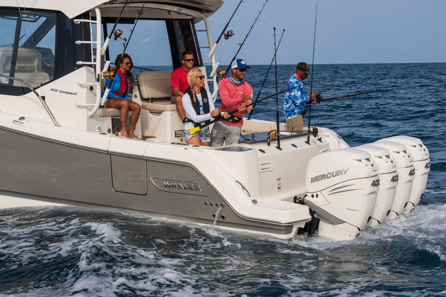2025 Boston Whaler 405 Conquest - 41