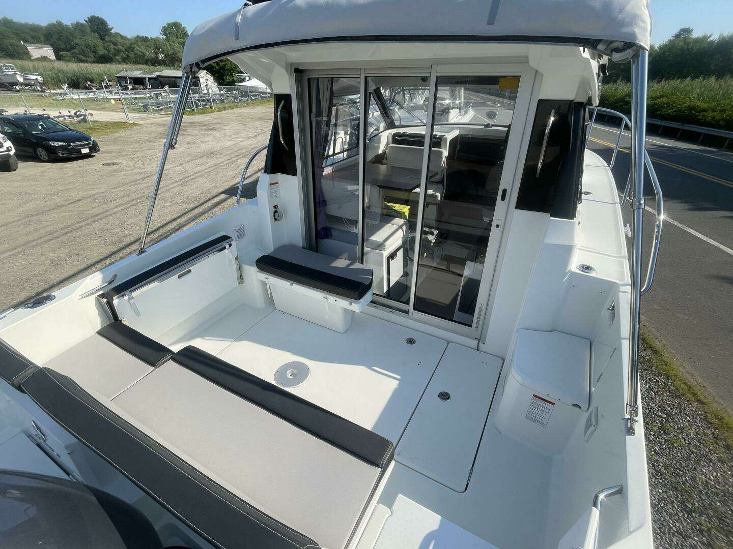 2022 Jeanneau NC 795 S2 - Image 9