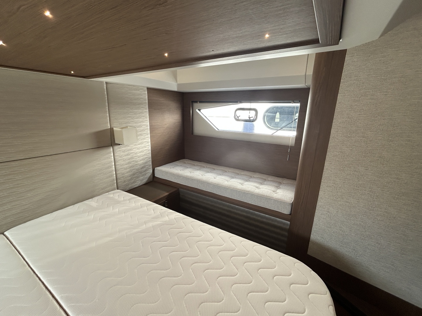 2018 Beneteau 50 GRAN TURISMO - Image 35