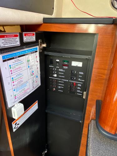 2006 Sea Ray 240 Sundancer - 6
