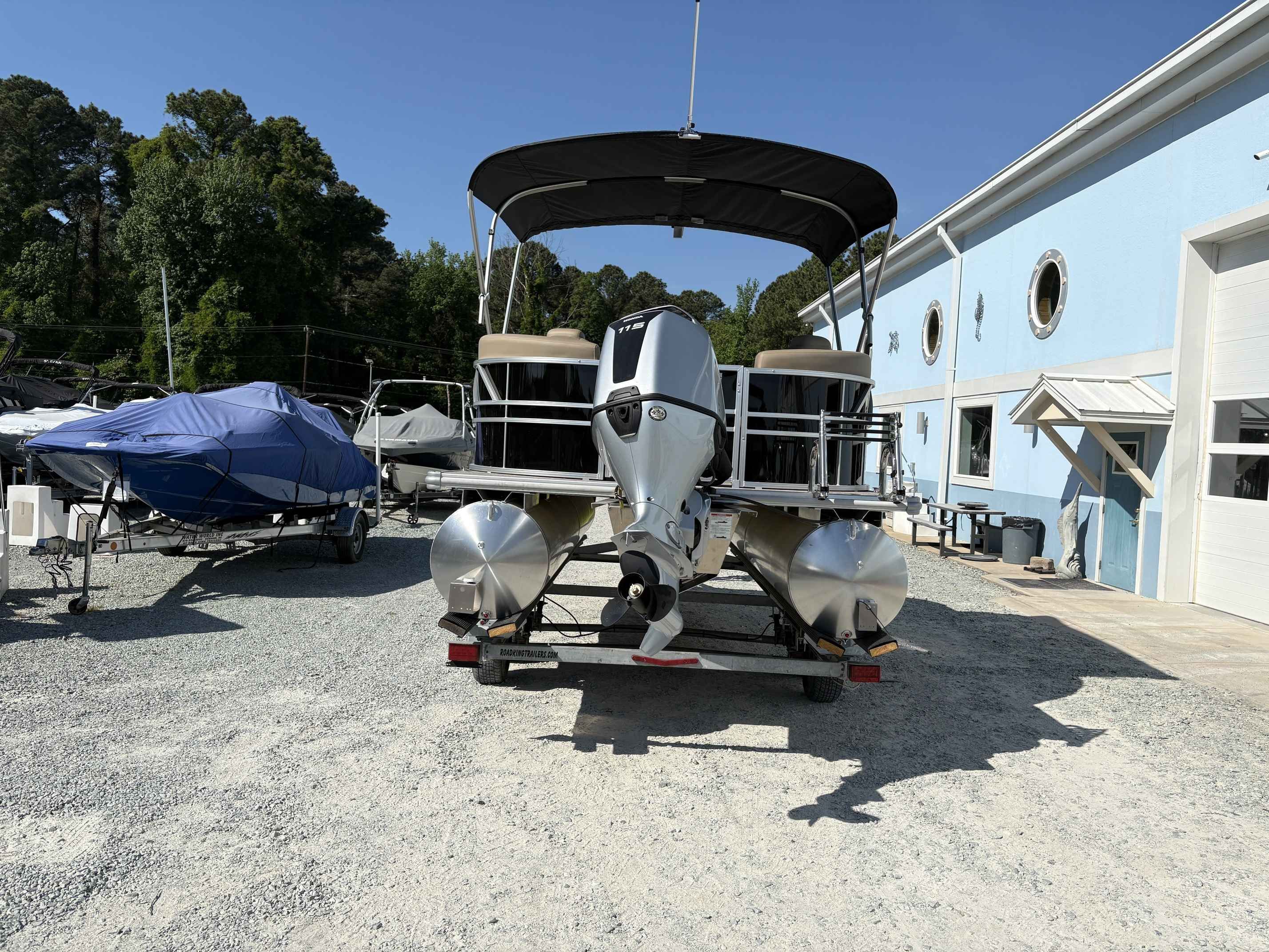 2026 Sylvan Mirage 8520 LZ - 12