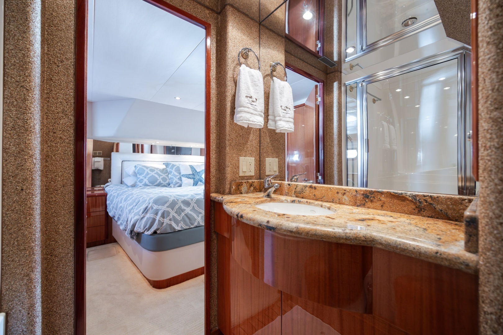 2008 Hatteras Motor Yacht - Image 57