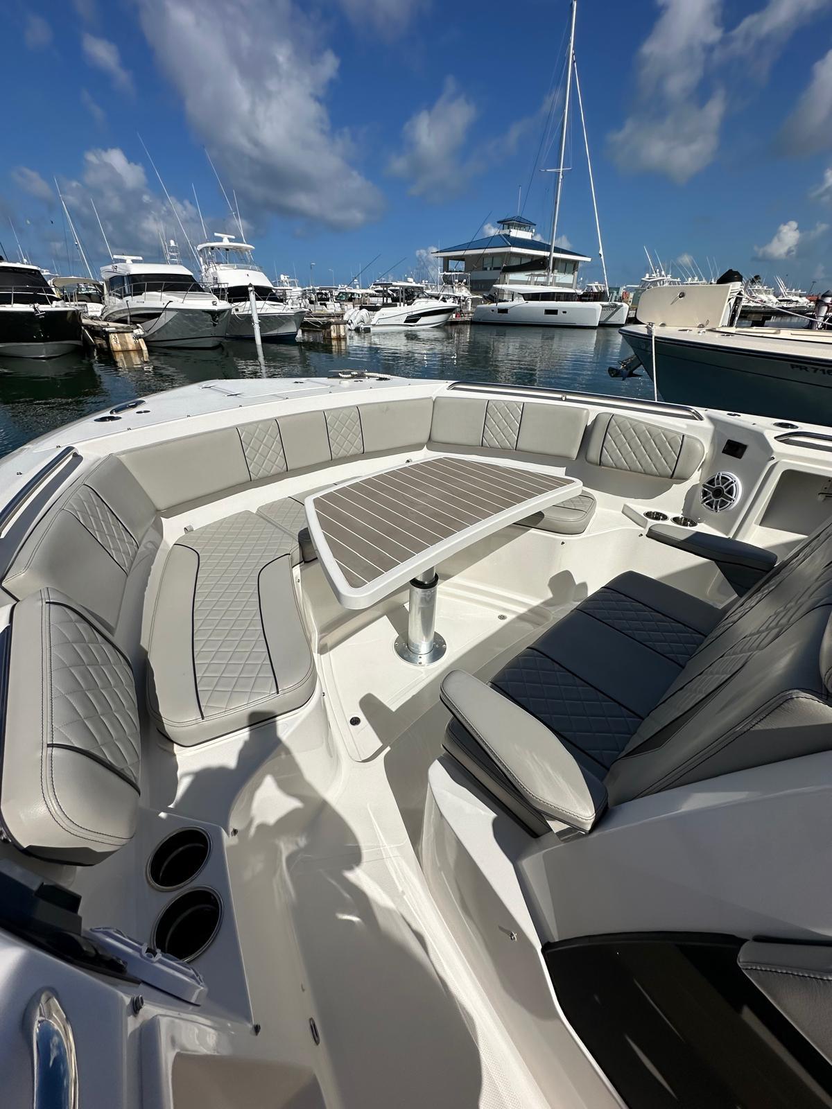 2023 Pursuit S 358 Sport - 81