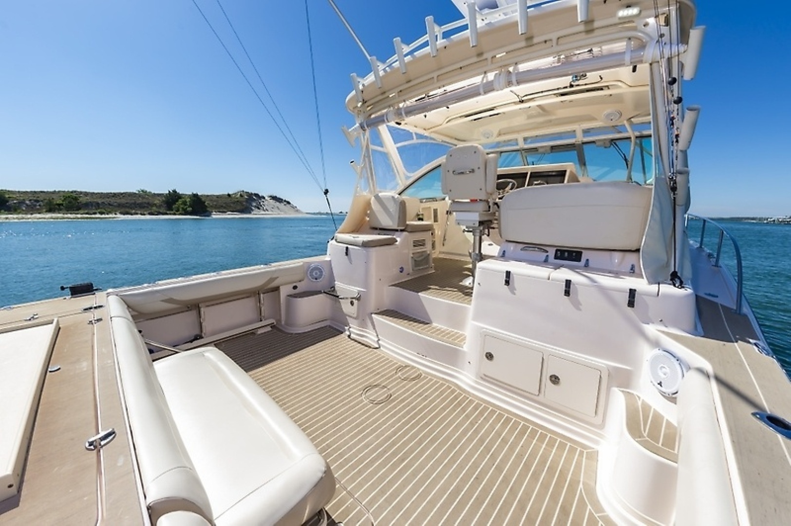 2014 Grady-White Express 370 - Image 34