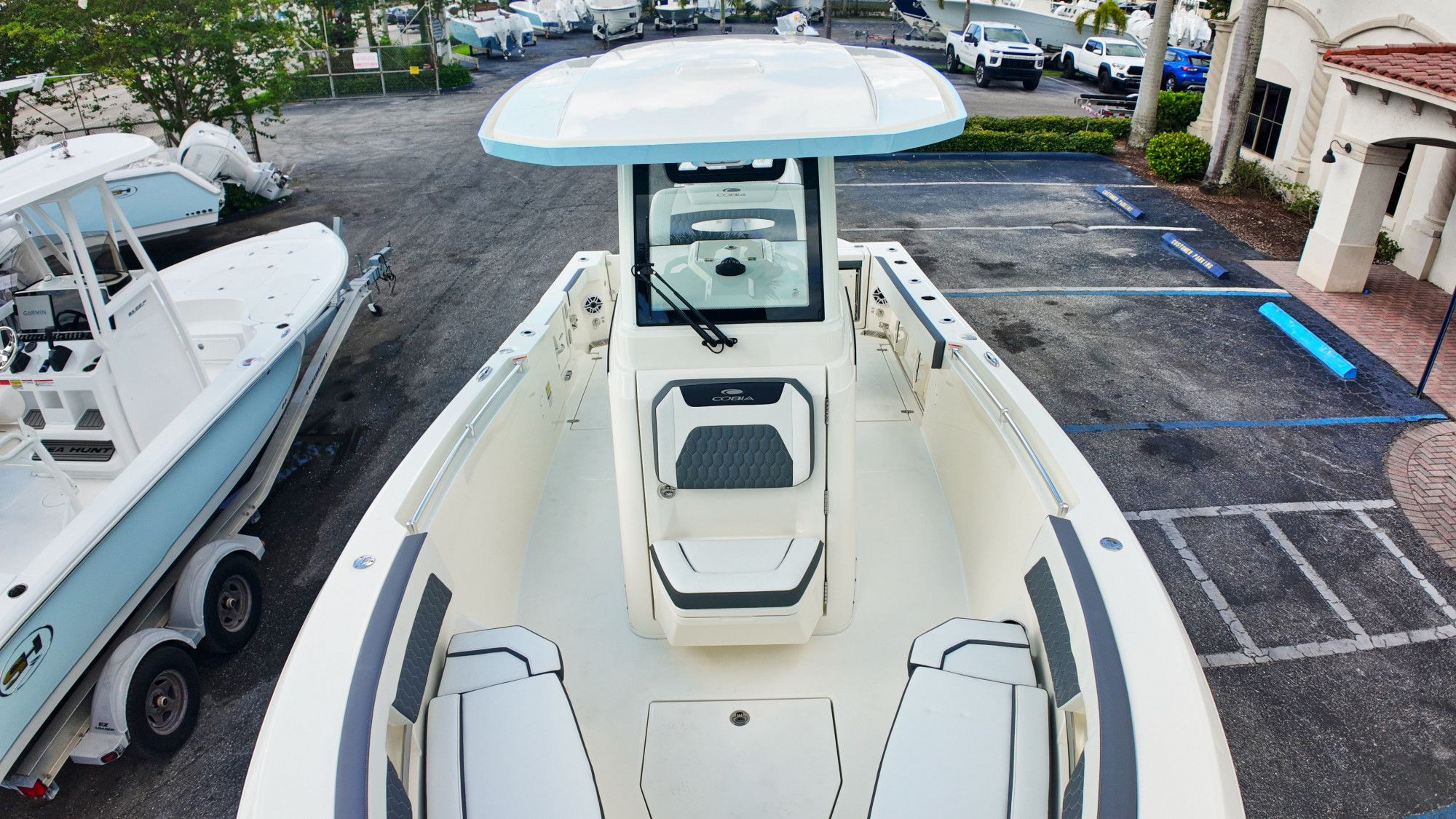 2027 Cobia 245 Center Console - 28