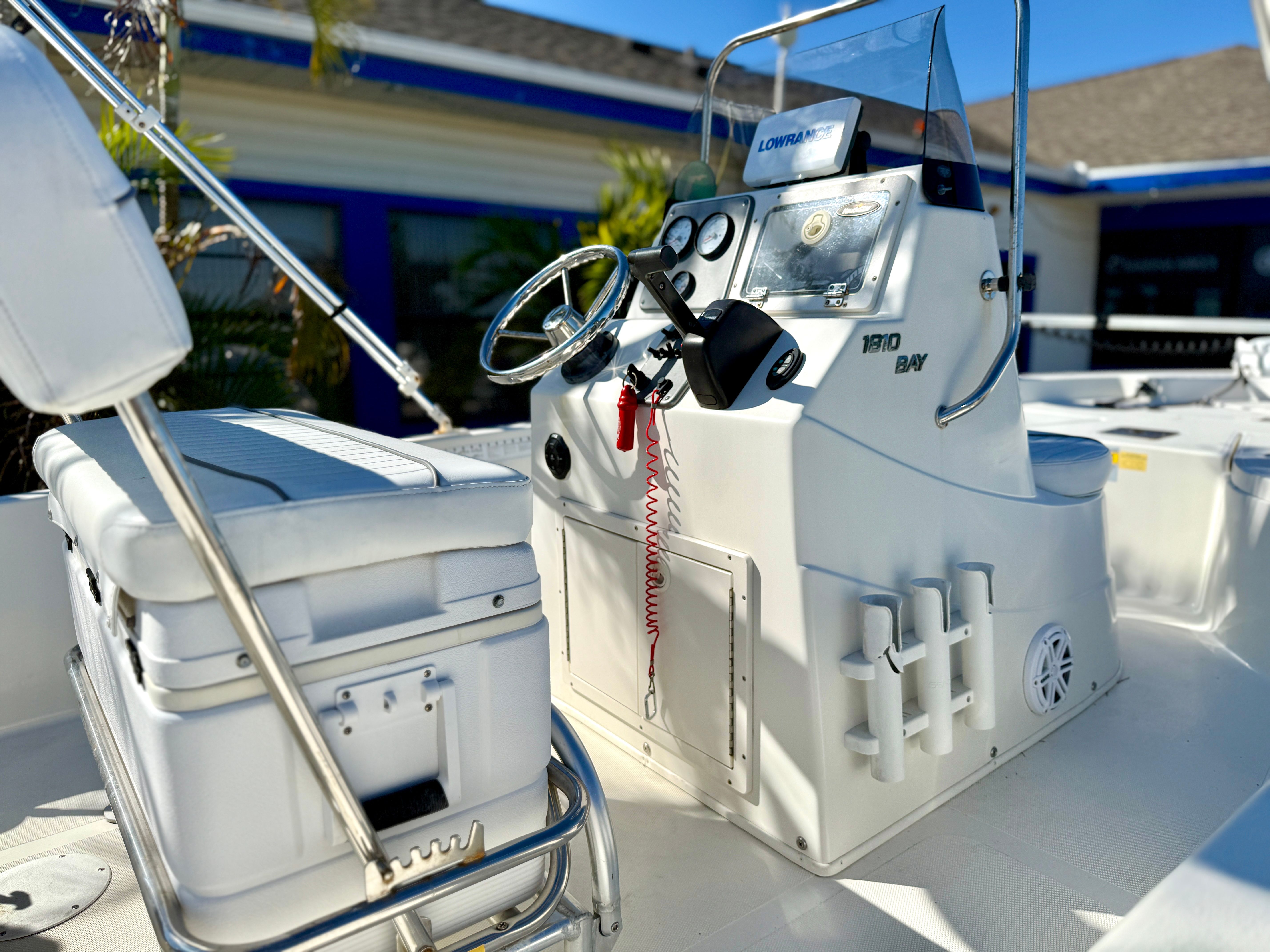 2014 NAUTICSTAR 1810 CC BAY - Image 9