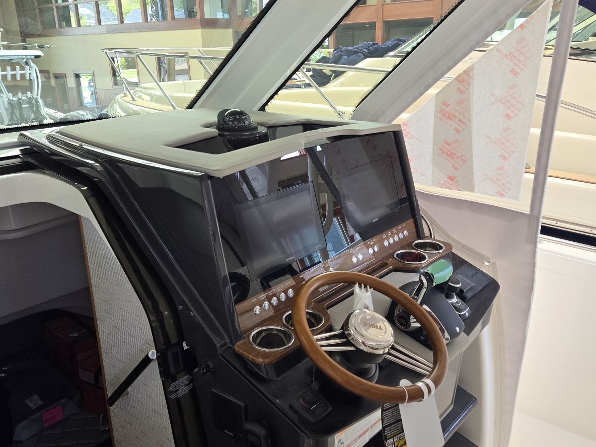 2024 Tiara Sport 34LS - 7