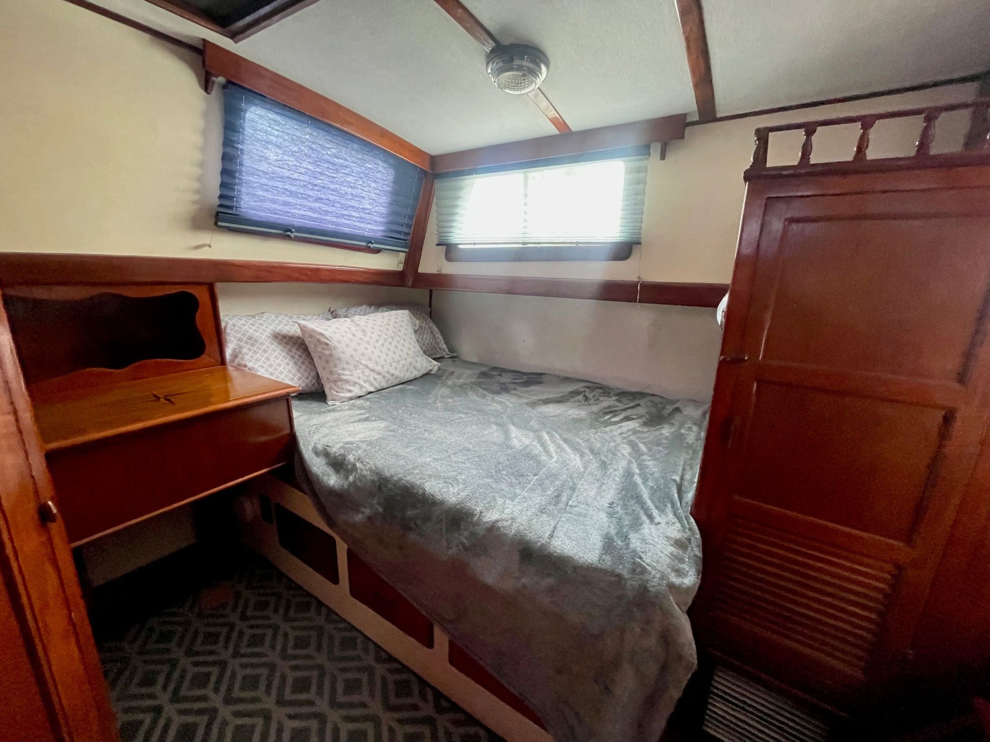 1979 Albin 36 DC Trawler - 36