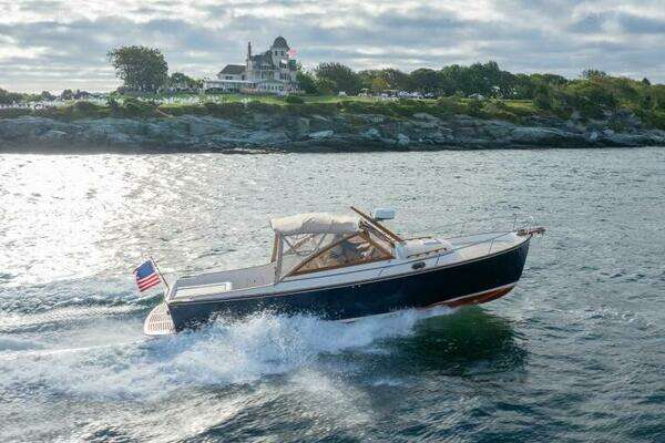 2020 CH Marine Shelter Island Nomad