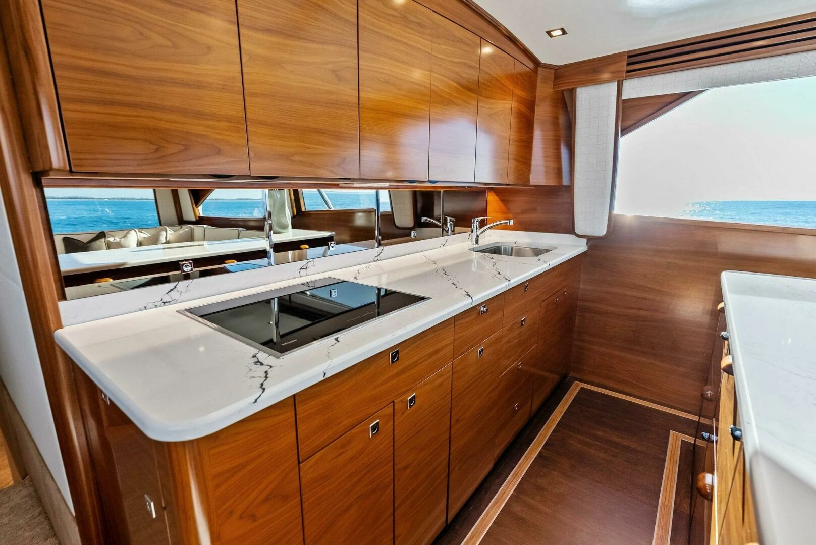 2023 Viking 64 Convertible - Image 9
