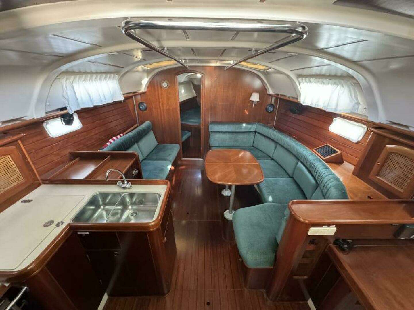 1999 Beneteau 381 - Image 18