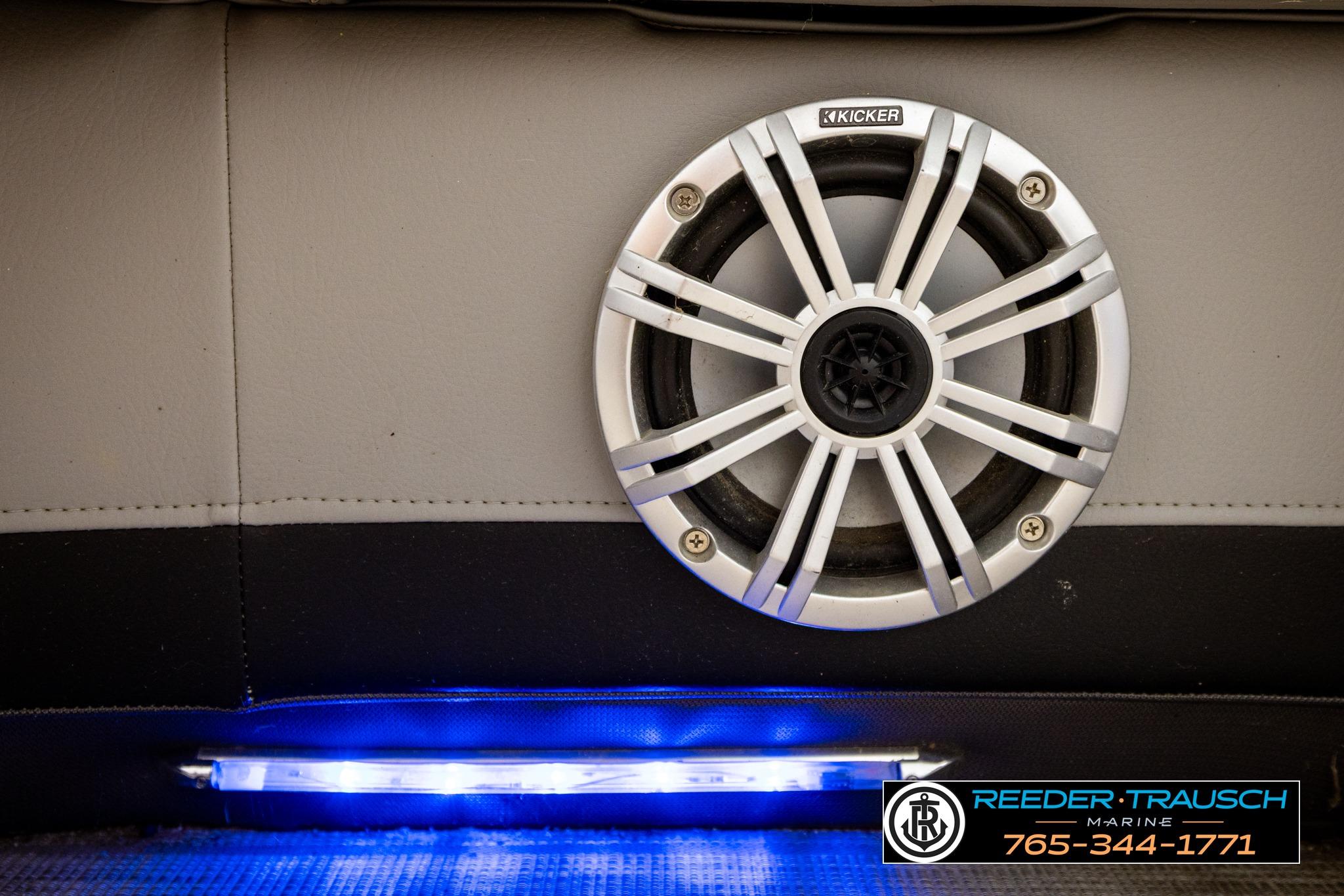Speaker and LED light on 2019 Manitou Oasis SR VP boat interior.