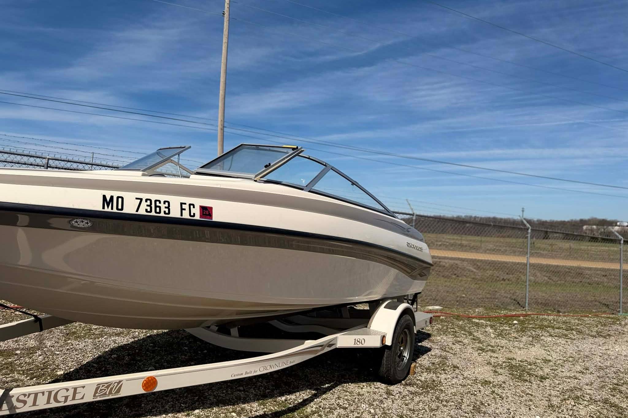 2004 Crownline 180 BR