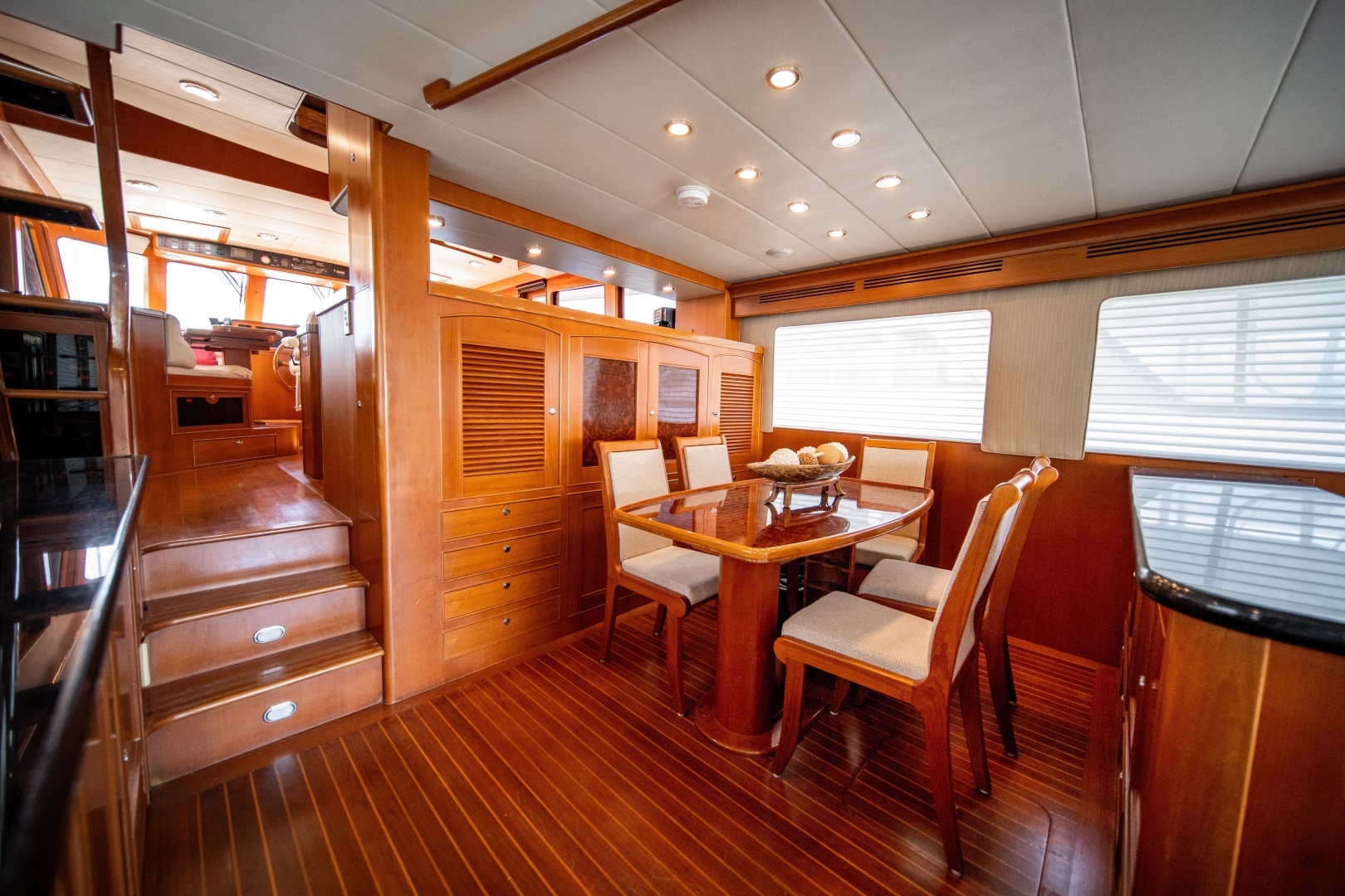 2003 Marlow Explorer 65C - Image 7