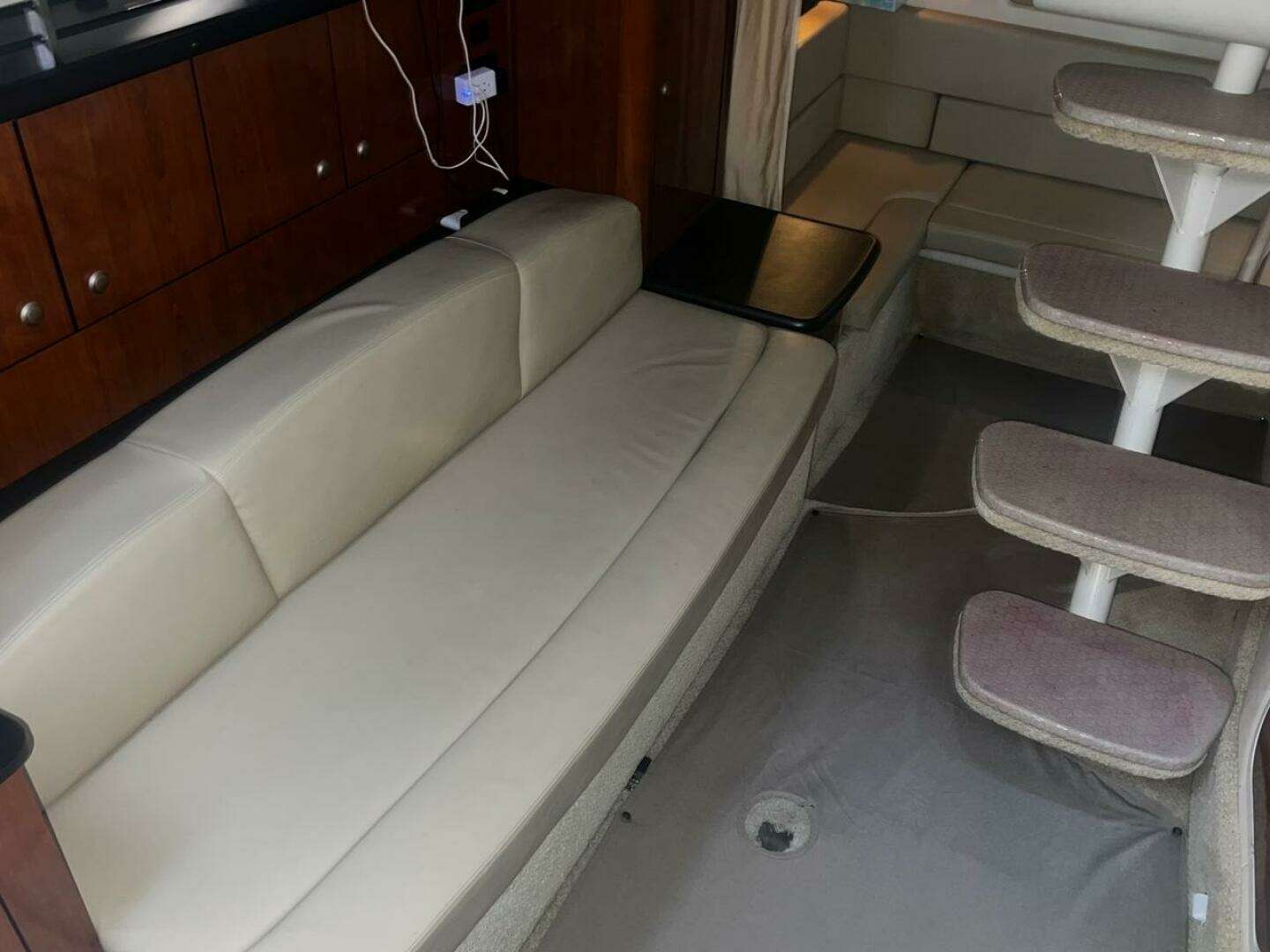 2007 Sea Ray Sundancer - Image 23